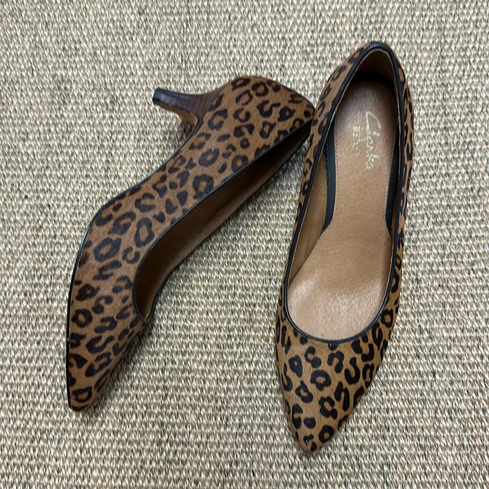 Clarks kitten heels